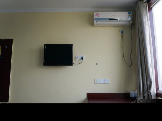 三人间(部分无窗)