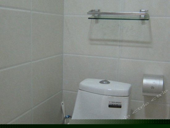 豪华电脑大床房