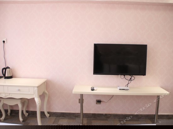 温馨情侣圆床房