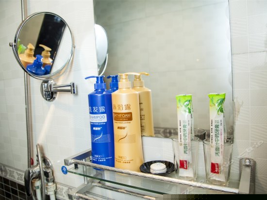 富贵荣华窑洞土炕房