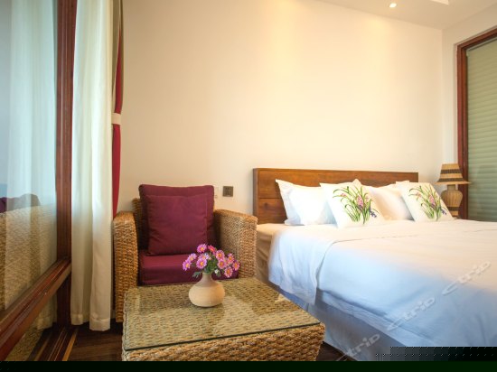 花园休闲大床房