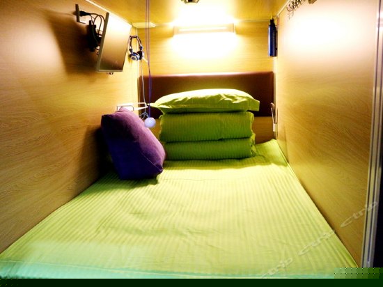 海景太空舱1十二人房c