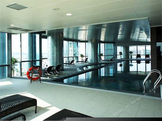 室内游泳池