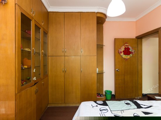 高层精装三房一厅