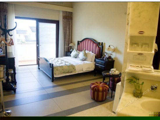 豪华景观大床房