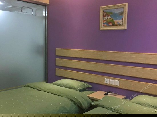 标准双床房（无窗）