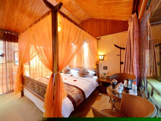 义尚古典大床房