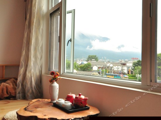观景飘窗标准间