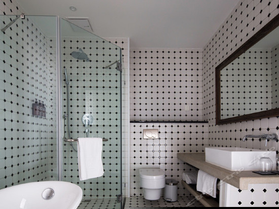 超大阳台纪念日套房