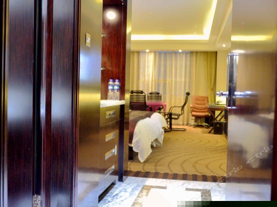 商务棋牌标准间