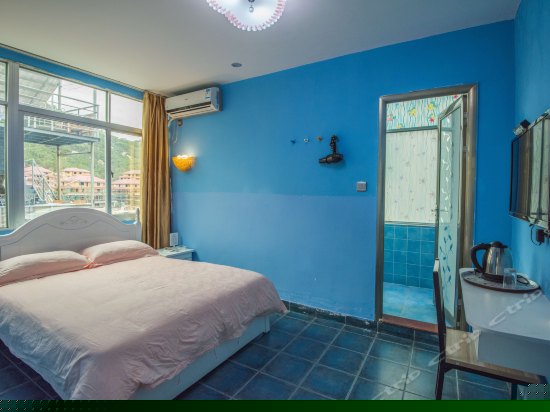 漫旅舒适大床房