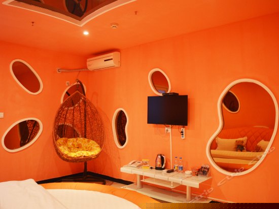 精品主题浪漫圆床房