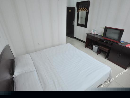 大床房（无窗）