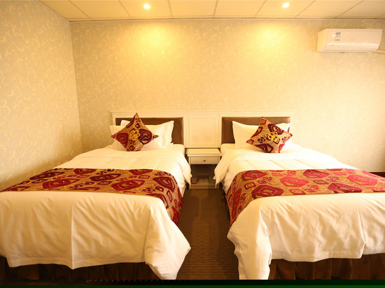 豪华双床间