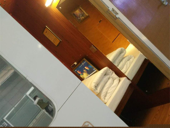 蜂巢单间（无卫浴）