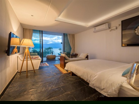 蜜月阳台海景大床房