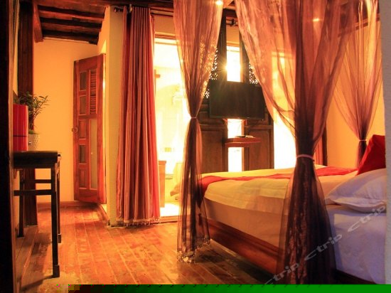 101镜花水月 大床房