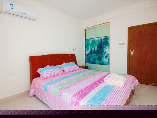 豪华高层海景三卧室一厅套房1002