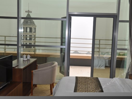 会馆楼海景情侣房