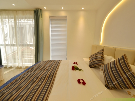 二楼榻榻米大床房