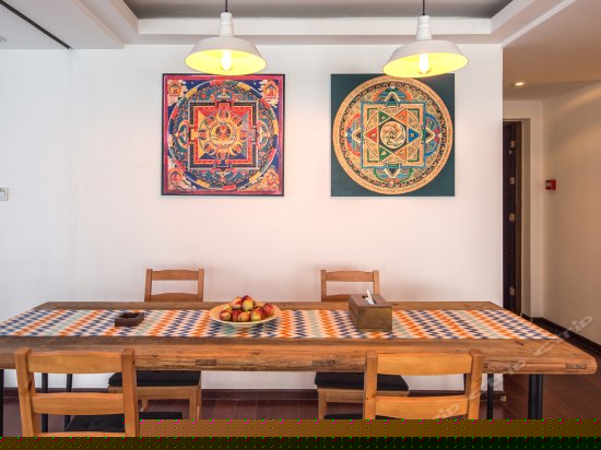 逸空间豪华四人套房