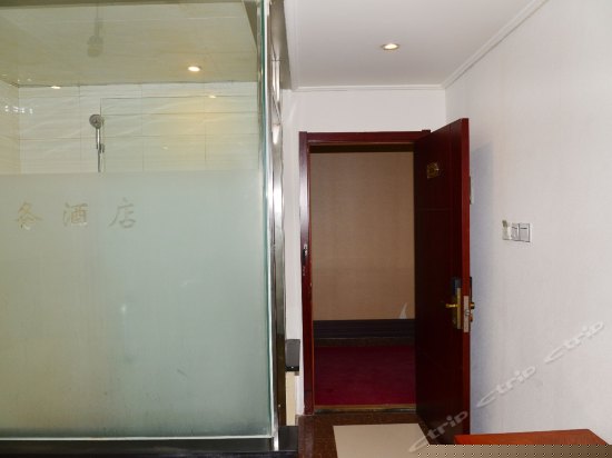 温馨大床房(无窗)