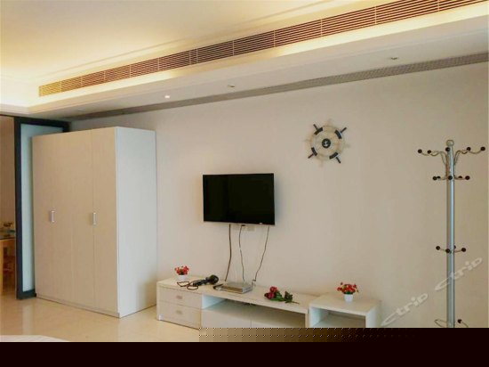 高层海景情侣水床房