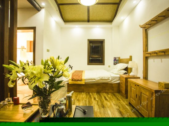 天雨流芳家庭套房