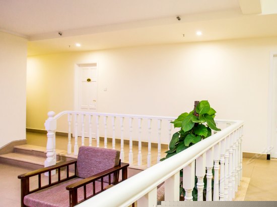 领海套房（二房一厅）