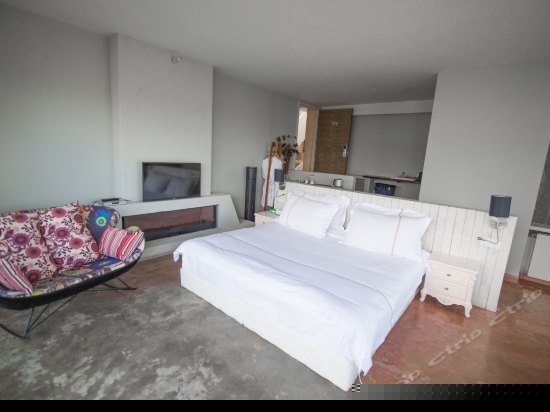 美国乡村风情海景大床房208房