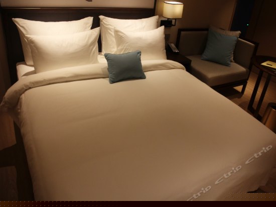 标准大床房(无窗)