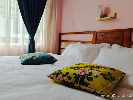 舒适大床房