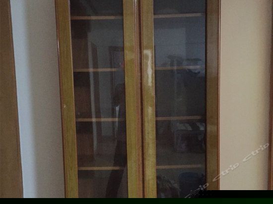 男生六人间（床位）