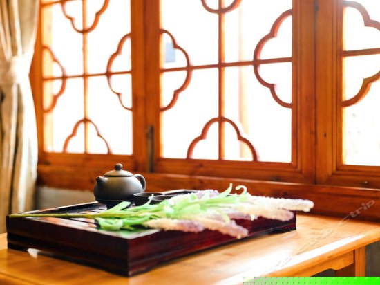 阳台复式家庭房