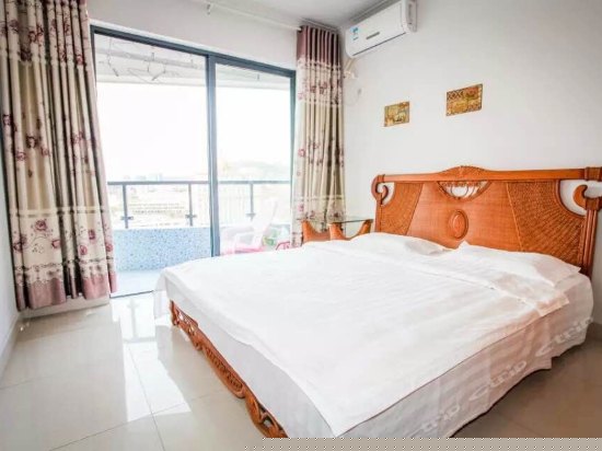 心语飘窗园景房（二房一厅）