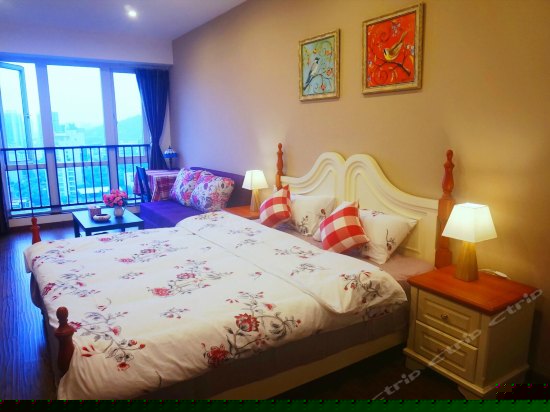 现代风尚大床套房