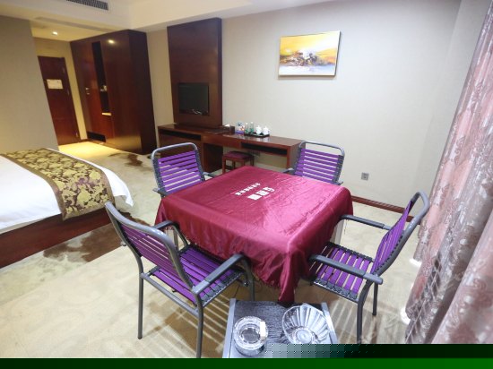 豪华棋牌大床间