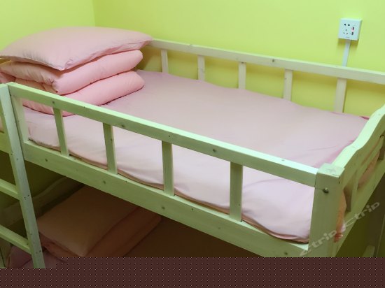 女生八人间床位房（尚勤）