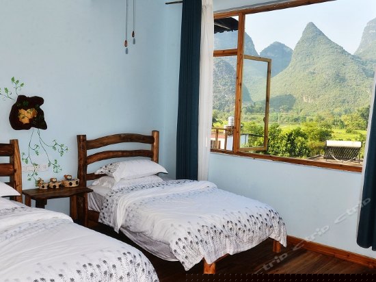 榻榻米观景三人房