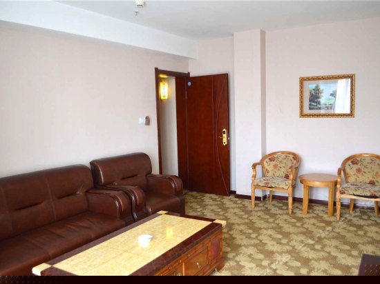 商务套房（一室一厅）