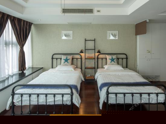 暇空间豪华四人套房