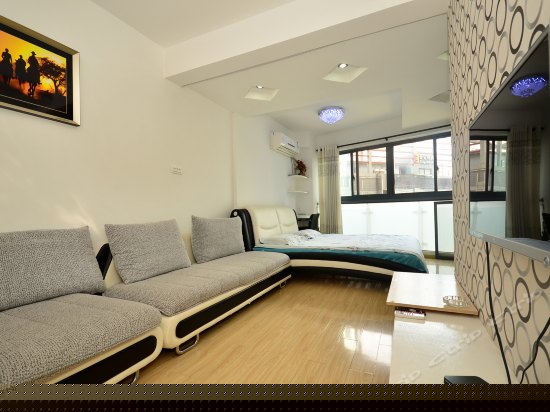 景观阳台大床房