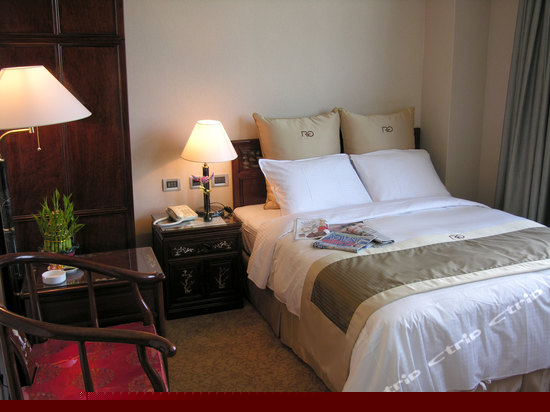 商务大床房