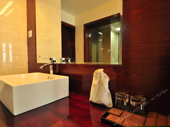 精致海景养生大床房