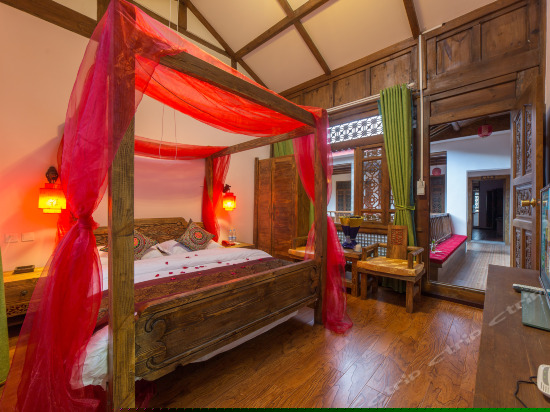 二号店豪华大床房