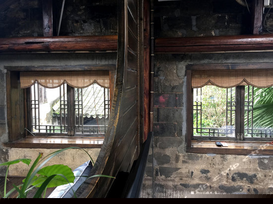 花园复式豪华月光套房