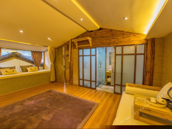 舒适阳光家庭房