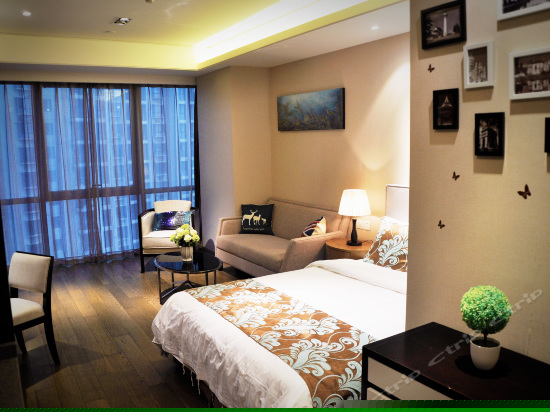 度假城景大床房