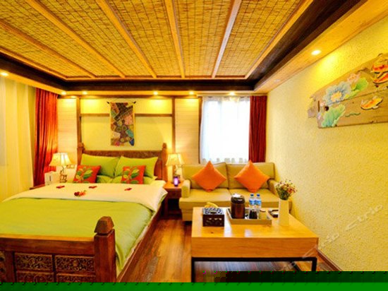 花园浪漫大床房