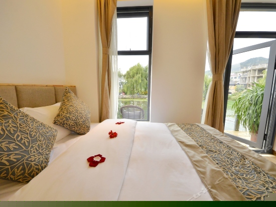 一楼侧海景标准间